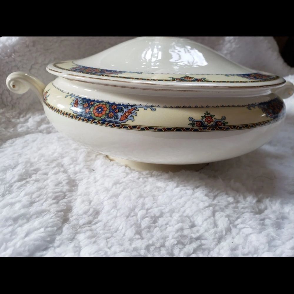 Nautilus Tureen - Picture 9 of 9